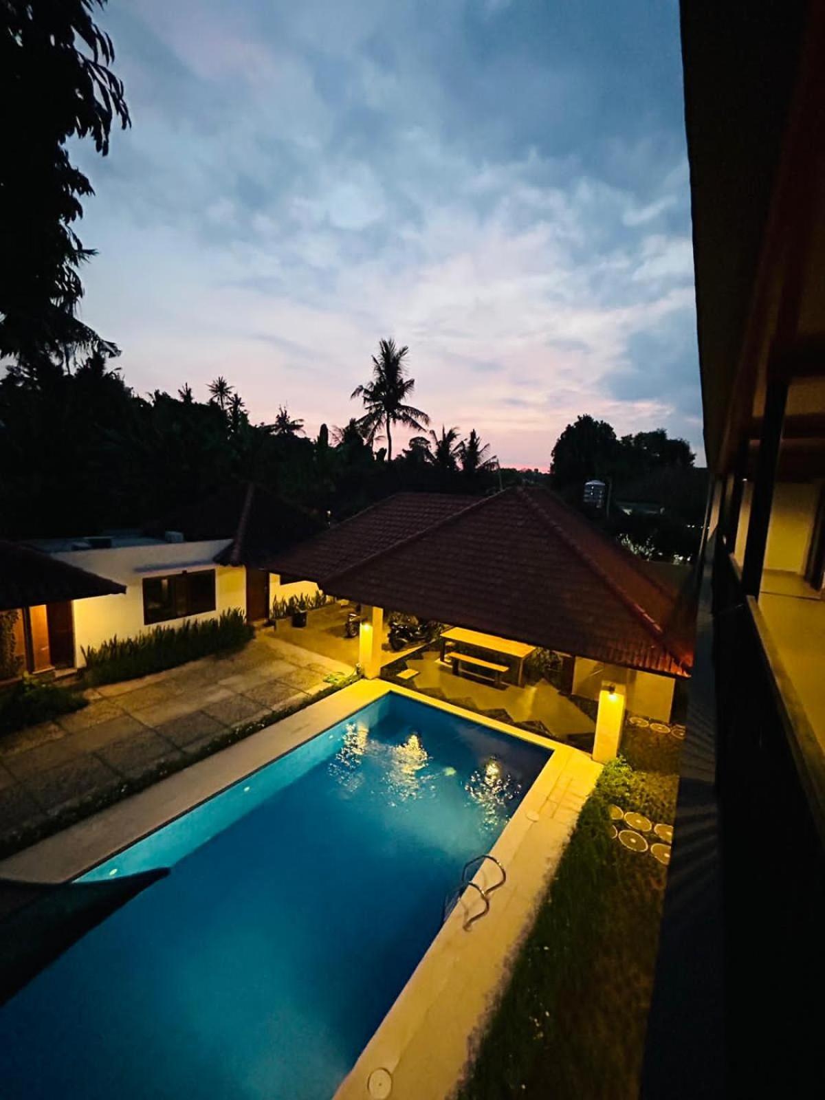 Batuan Village Sukawati  Exterior photo